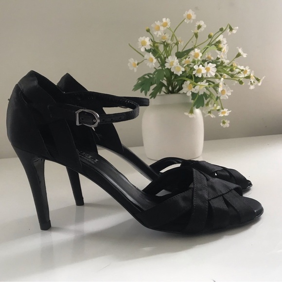VERO CUOIO VANELI Women's Black Ankle Strap Heels Open Toe Size 7,5 - Picture 11 of 14